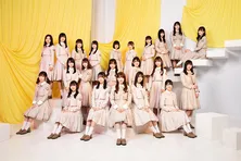 日向坂46、“勝たんポーズ”が話題の最新曲「君しか勝たん」を披露!V6が解散発表後初出演<Mステ>