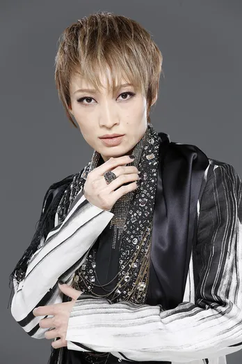 望海風斗が宝塚番組の年間ナレーターに就任!「とても幸せです」