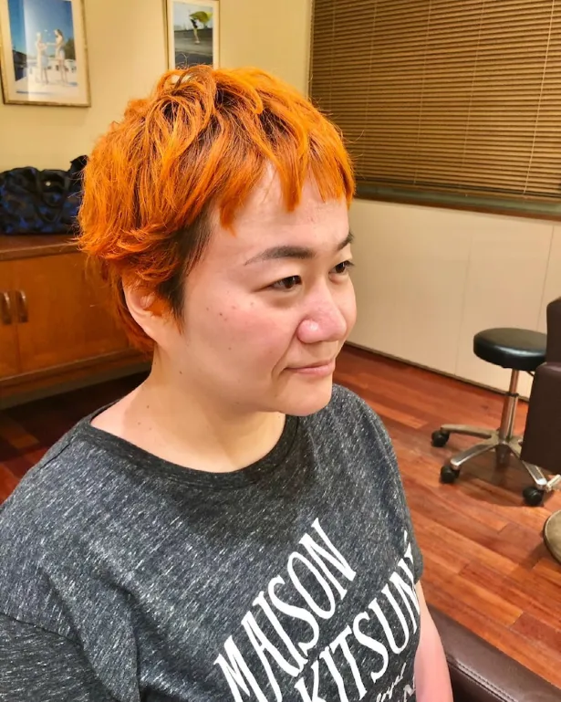 オレンジにヘアカラーチェンジ