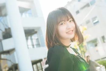 女優目指しレッスン中の14歳！石原さき、目標は「好きな本や漫画の実写に出ること」【美少女スクランブル】