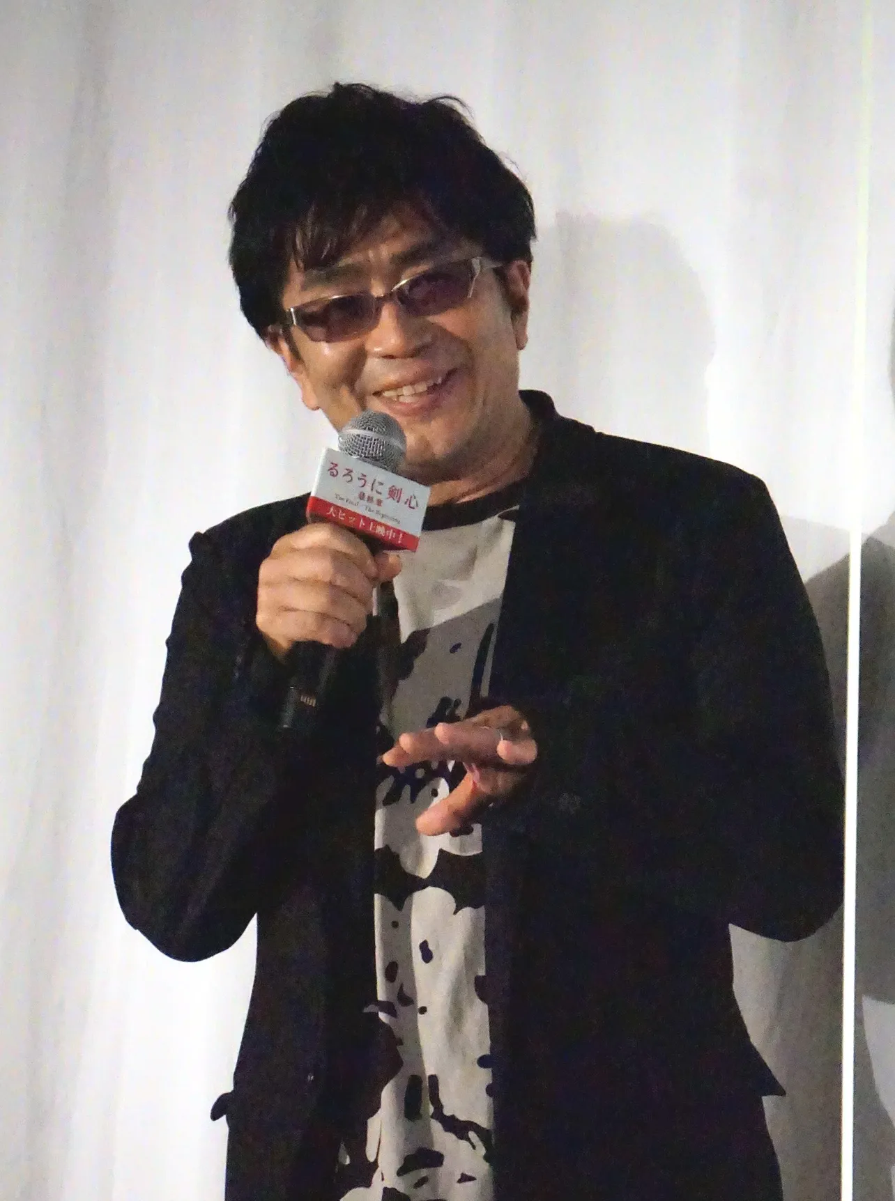 大友啓史監督は「ぜひ映画館の大スクリーンで見ていただきたいです！」とにっこり