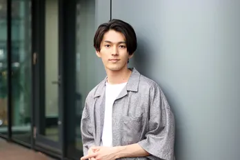 DISH//矢部昌暉「今の自分があるのは『天才てれびくん』のおかげ」主演舞台への思い語る<インタビュー>