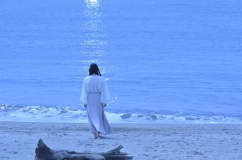 満月の夜に消えた海音(石原さとみ)が“再会SP”で帰ってくる<恋はDeepに>