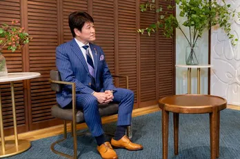 「『あの人ガチだな』って言われたかった」岡田准一がアクションを究める理由<初耳学>