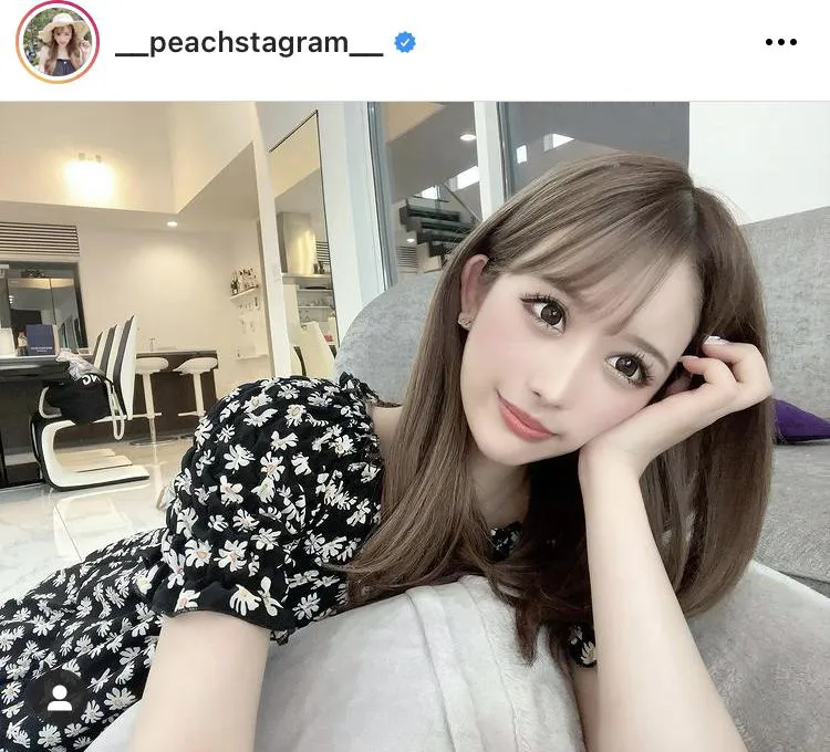 ※伊藤桃々オフィシャルInstagram(__peachstagram__)のスクリーンショット