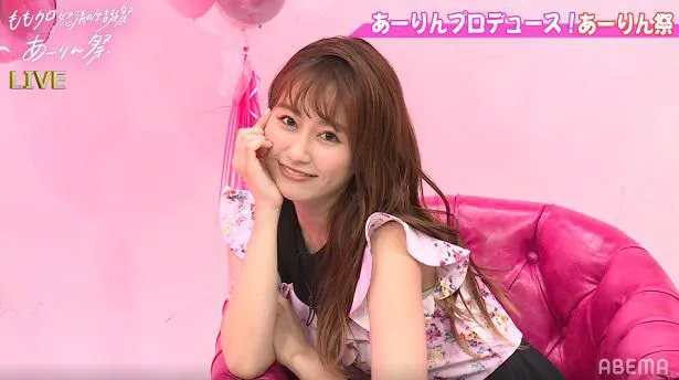ももクロ佐々木彩夏「怒涛の生誕祭~あーりん祭~」開催“ピンクの