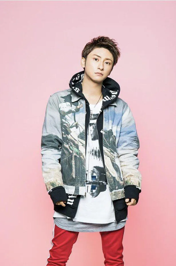 AAA與真司郎、ドライブデート風SHOTを公開しファンもん絶「かっこよすぎて鼻血でそう」「上腕二頭筋がたまりません」 | WEBザテレビジョン