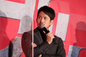 堤真一、岡田准一と平手友梨奈の関係性に「すっかり親子関係を築かれていました」