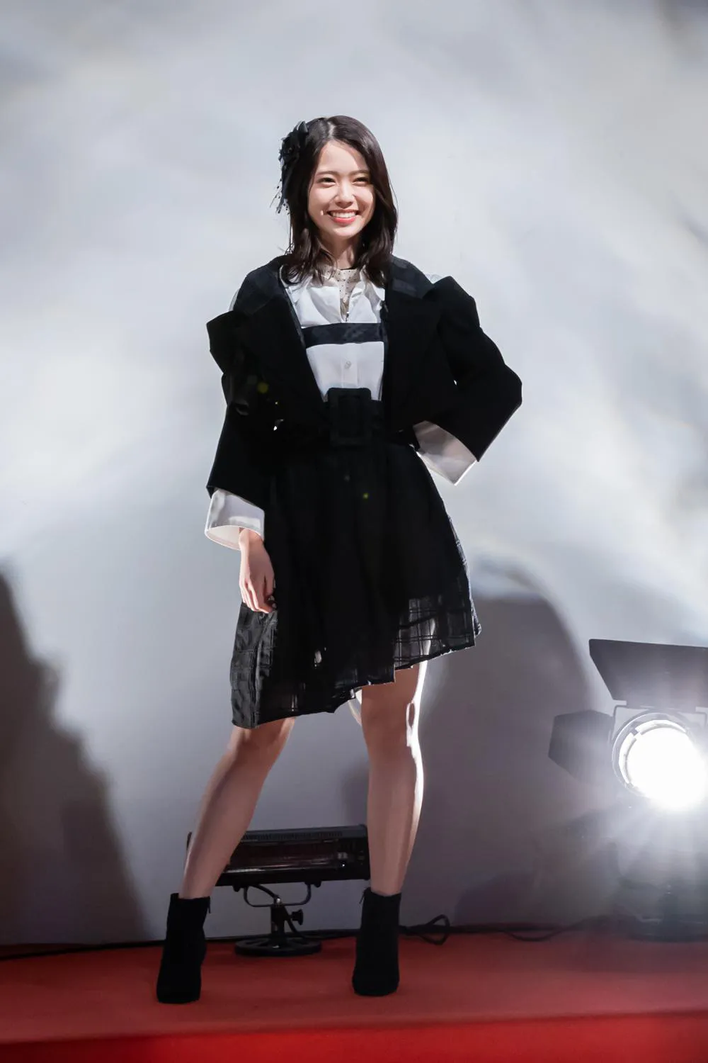 小田えりなは「涙の表面張力」(2018年)の高橋朱里の衣装で登場　