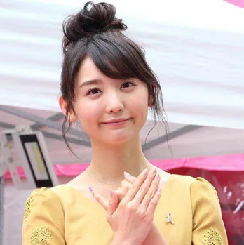 おのののか、父親と写った“幼少期SHOT”公開に反響「可愛いがあふれてる」「お父様イケメンですね!」