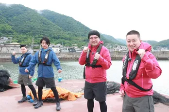 チョコプラとマヂラブが相方入れ替え!無人島で即興コントを披露<ニッポンを釣りたい>