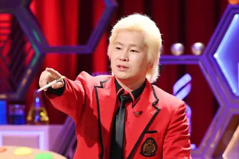 クイズ王・カズレーザーが300万円目指し参戦！豊富な知識を武器に挑む＜小5クイズ＞