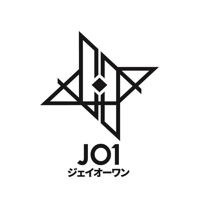 JO1「STRANGER」ロゴ
