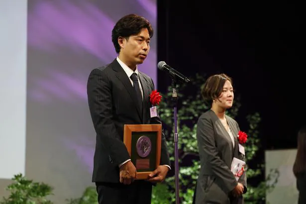 【写真を見る】“昼ドラから受け継ぐ精神”を語った遠山圭介プロデューサー