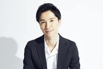 <ボイス2>顔“白塗り”の真犯人が舞うトレーラー映像が解禁に! 不気味な“舞”の振付師はキャストでもあるs**t kingz・NOPPO