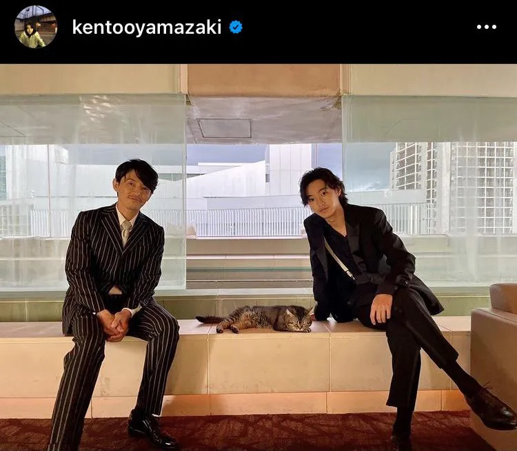 ※山崎賢人オフィシャルInstagram(kentooyamazaki)より