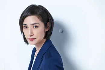 天海祐希、頼もしい“キントリ”メンバーと新たな戦いへ「武者震いするような気持ち」<緊急取調室・インタビュー>