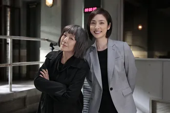 天海祐希&桃井かおりが“いい女優”を語る「正面切ってお互いぶつかれる人」<緊急取調室・対談インタビュー>