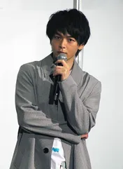 中村倫也、神木隆之介からの絶大な信頼に「僕のキャスティングの理由は、隆と仲が良いからみたいで(笑)」＜100日間生きたワニ＞