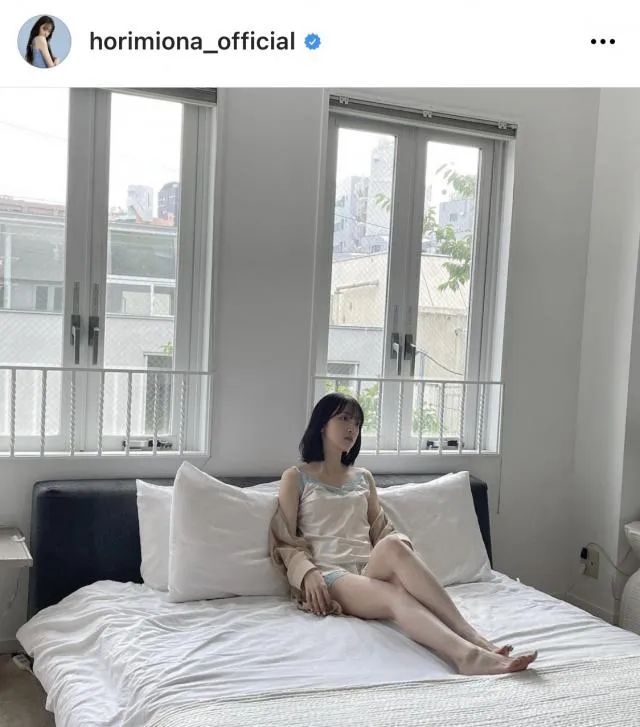 ※画像は堀未央奈オフィシャルInstagram(horimiona_official)より