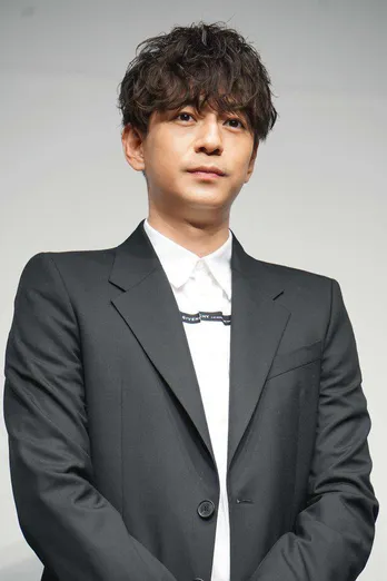 三浦翔平&山田裕貴、“爆イケ”2SHOTにファン「2人ともかっこよすぎる」「最高のコンビ」<ハコヅメ>