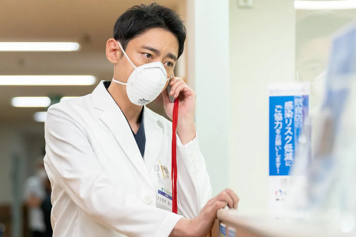 小泉孝太郎主演のドラマ「病院の治しかた～ドクター有原の挑戦～」の全話見逃し配信が決定、新作の場面写真も公開された