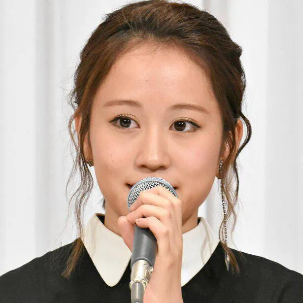 前田敦子、まぶしい“あっちゃんスマイル”にファン興奮！「笑顔が ...