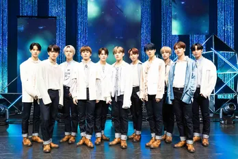 JO1、メンバーがハグし合うダンスが注目の「REAL」を初パフォーマンス! 佐藤景瑚のバースデーサプライズも