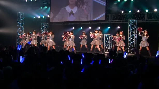 AKB48 Team8が「パーティーライヴ」に初参戦！