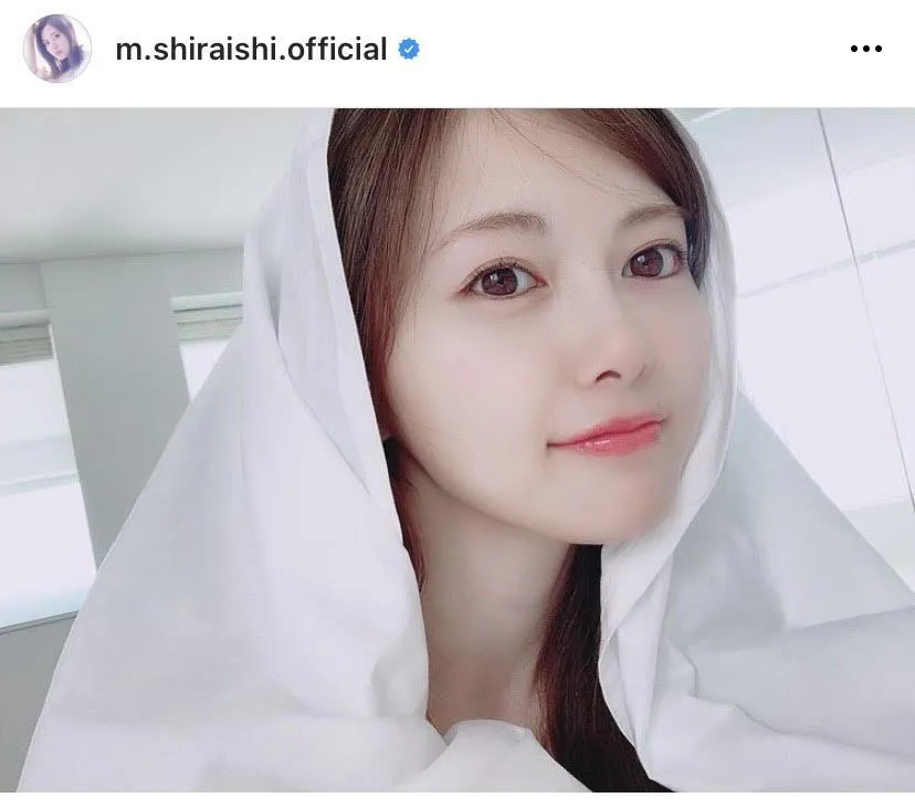 ※白石麻衣オフィシャルInstagram(m.shiraishi.official)のスクリーンショット