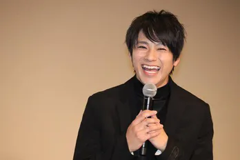 山田裕貴&鈴木伸之、笑顔輝く映画との“ギャップ”あるSHOTに歓喜の声「感動しちゃう」「笑顔かわいすぎ」<東京リベンジャーズ>