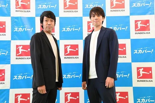 (左から)中村憲剛氏、田中碧選手