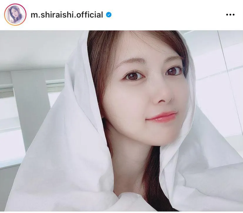 ※白石麻衣オフィシャルInstagram(m.shiraishi.official)のスクリーンショット