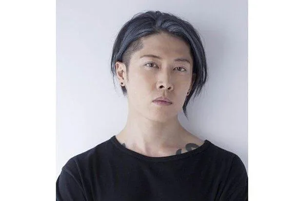 ギタリスト Miyavi スキンヘッドに大胆イメチェンでファン驚き 衝撃 まさかそう来るとは Webザテレビジョン