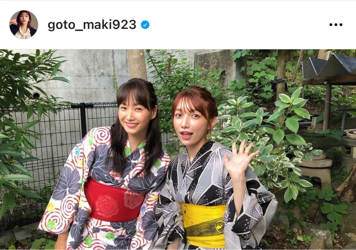 【写真を見る】眼福すぎる！後藤真希＆藤本美貴の浴衣2SHOT