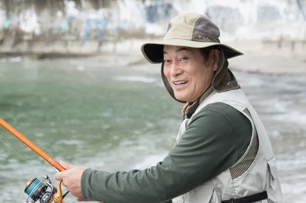 釣り人姿の松平にも注目だ