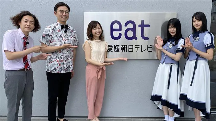 愛媛朝日テレビを訪問するSTU48・瀧野由美子、矢野帆夏、学天即