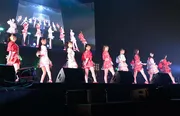 【写真を見る】まさに少数精鋭…NMB48の現エース級がズラリとそろった白熱のステージ！　