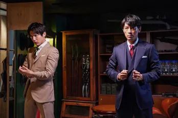 「男の色気やば!」 中川大志“柊”&藤木直人“丈一郎”、絵になり過ぎる“殺し屋バディ”に<ボクの殺意が恋をした>