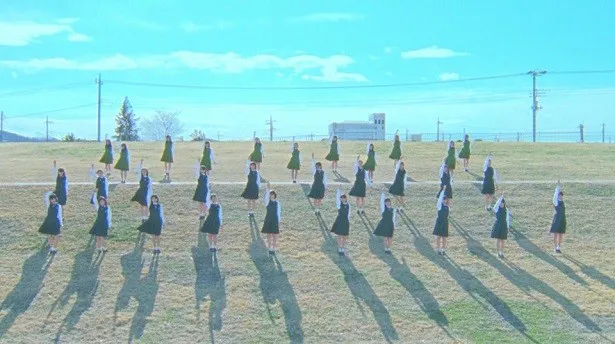欅坂46＆けやき坂46（ひらがなけやき）全32名が歌う「W-KEYAKIZAKAの詩」のMVが公開！