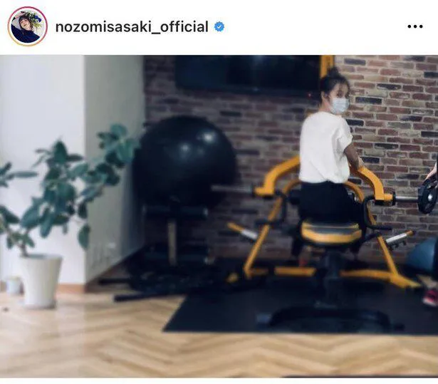 ※佐々木希オフィシャルInstagram(nozomisasaki_official)より