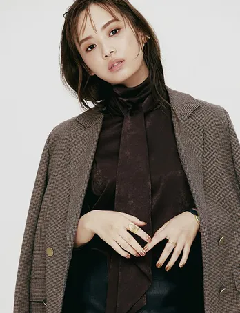 日向坂46濱岸ひよりが「with」専属モデルに 「ポージングの勘や撮影の意図を理解する力が素晴らしい」と編集長はコメント