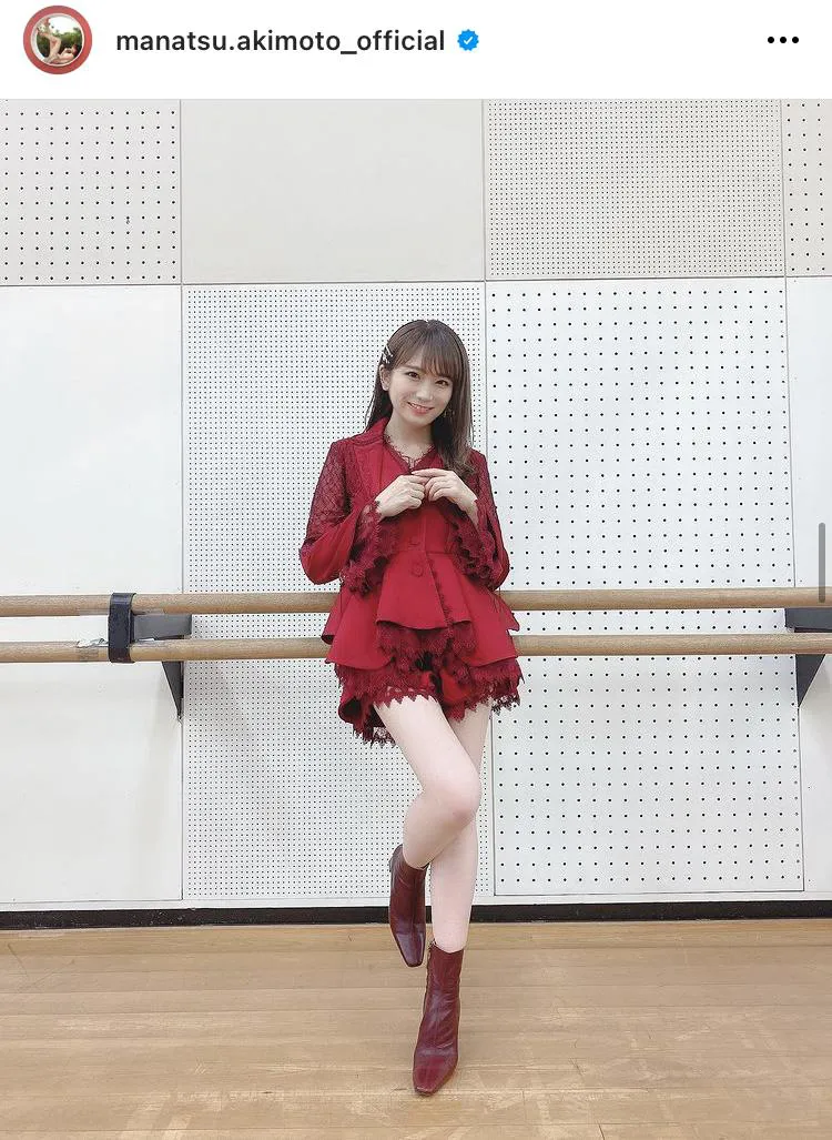 画像・写真 乃木坂46・秋元真夏、斎藤飛鳥の“ほっぺをむぎゅ～”！仲