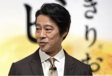 堤真一、年を重ねてからの子育ては「嫁が娘、娘たちが孫のような感覚」