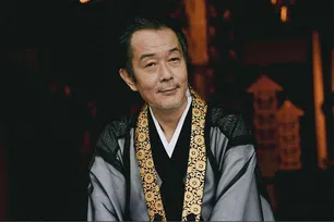 リリー・フランキー“深見”はミスリードか、最終回前に考察が盛り上がる＜漂着者＞