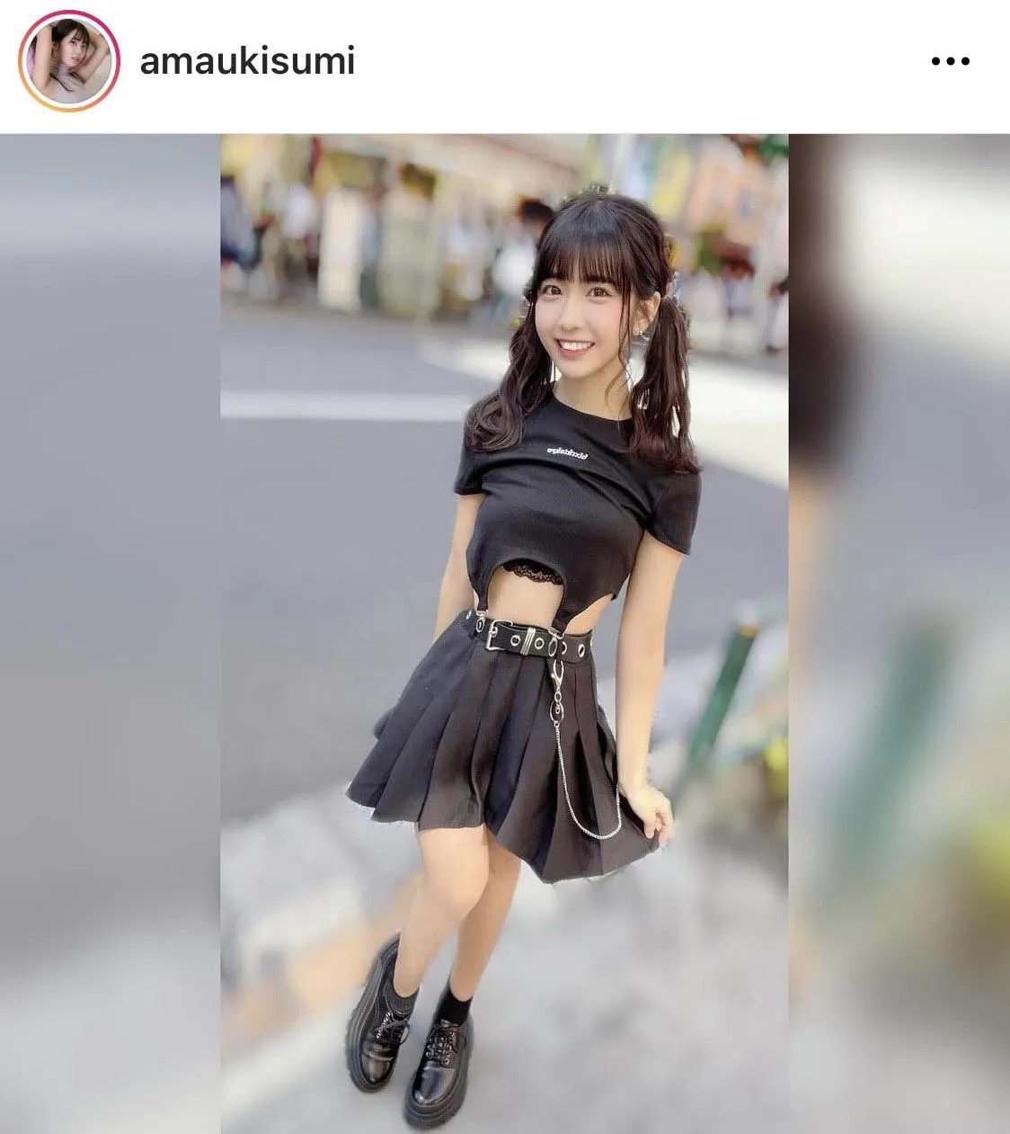 【写真を見る】ガン見必至！ 天羽希純の“腹チラ”な私服姿