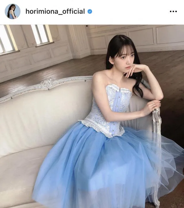 ※画像は堀未央奈オフィシャルInstagram(horimiona_official)より