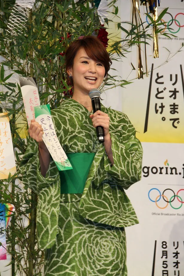 秋元玲奈アナ(テレビ東京)は「今度は『シングルス』で史上初のメダル!!」と、卓球への愛を語った