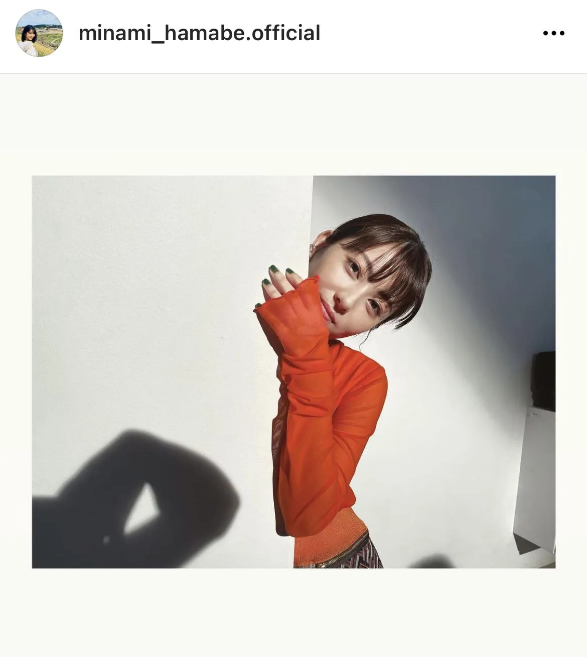 ※浜辺美波公式Instagram(minami_hamabe.official)より