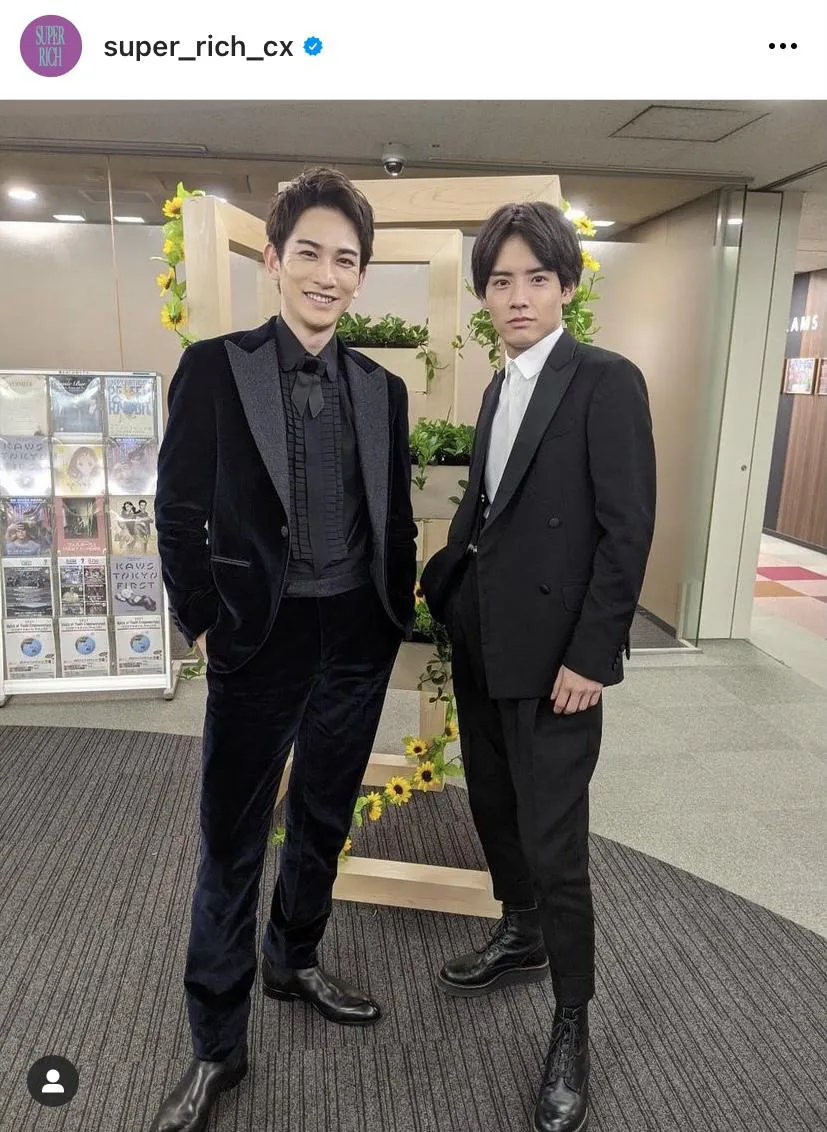 【写真を見る】町田啓太＆赤楚衛二、スーツ姿の“最強2SHOT”！